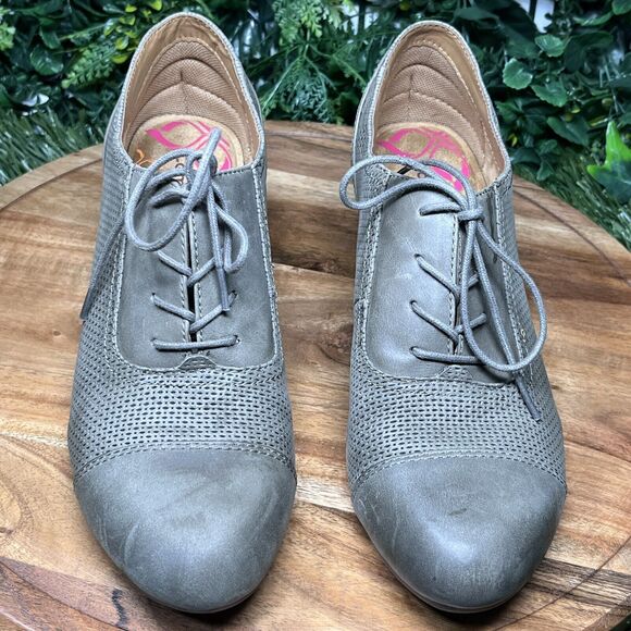 COMFORTIVA Bootie Women 10 Olive Green Angelique Lace Up Leather Heels 1979 - Picture 5 of 11